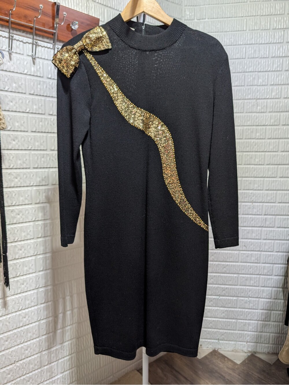 St. John Evening Black Knit Dress with Gold Sequin Bow Detail Size 8